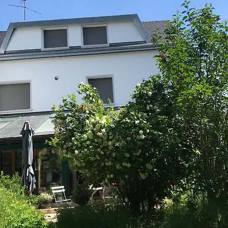 Bed & Breakfast Peaceful Escale A Few Stations From Paris Heart 4*